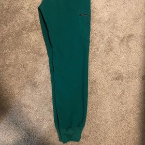 Figs jogger scrubs